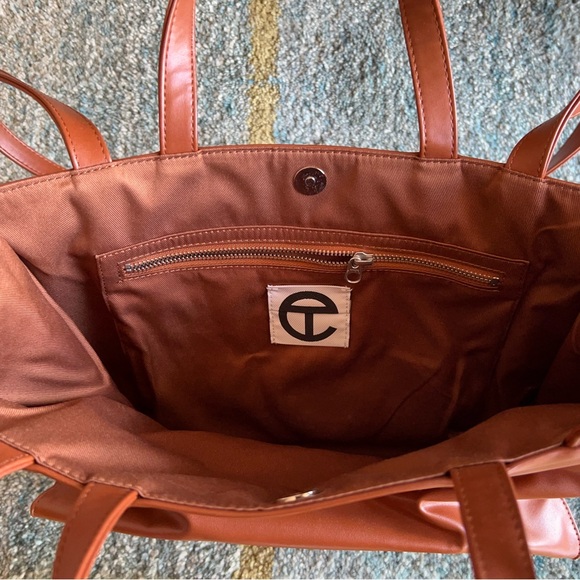 Telfar Medium Shopping Bag. Tan vegan leather, nwot - Picture 4 of 6